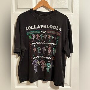NWT Abercrombie Lollapalooza graphic tee